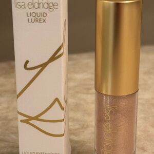 Lisa Eldridge liquid eyeshadow in the color Cressida